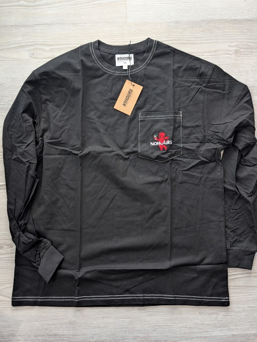 NOHOURS Long Sleeve Pocket T Shirt Black Embroidered Graphic Mens Large NWT